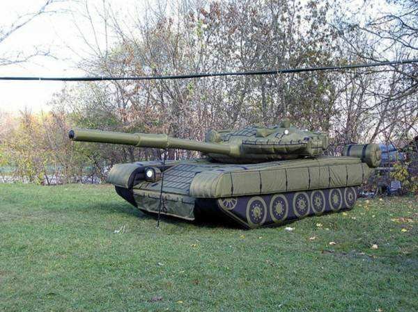 贵池陆地军事假目标坦克